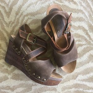 Sbicca Leather Platform Wedge Sandals 41